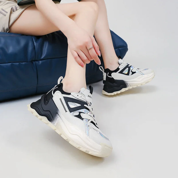 Dad's shoes, new white shoes, thick sole, height increasing gradient leather, casual and versatile women's shoes