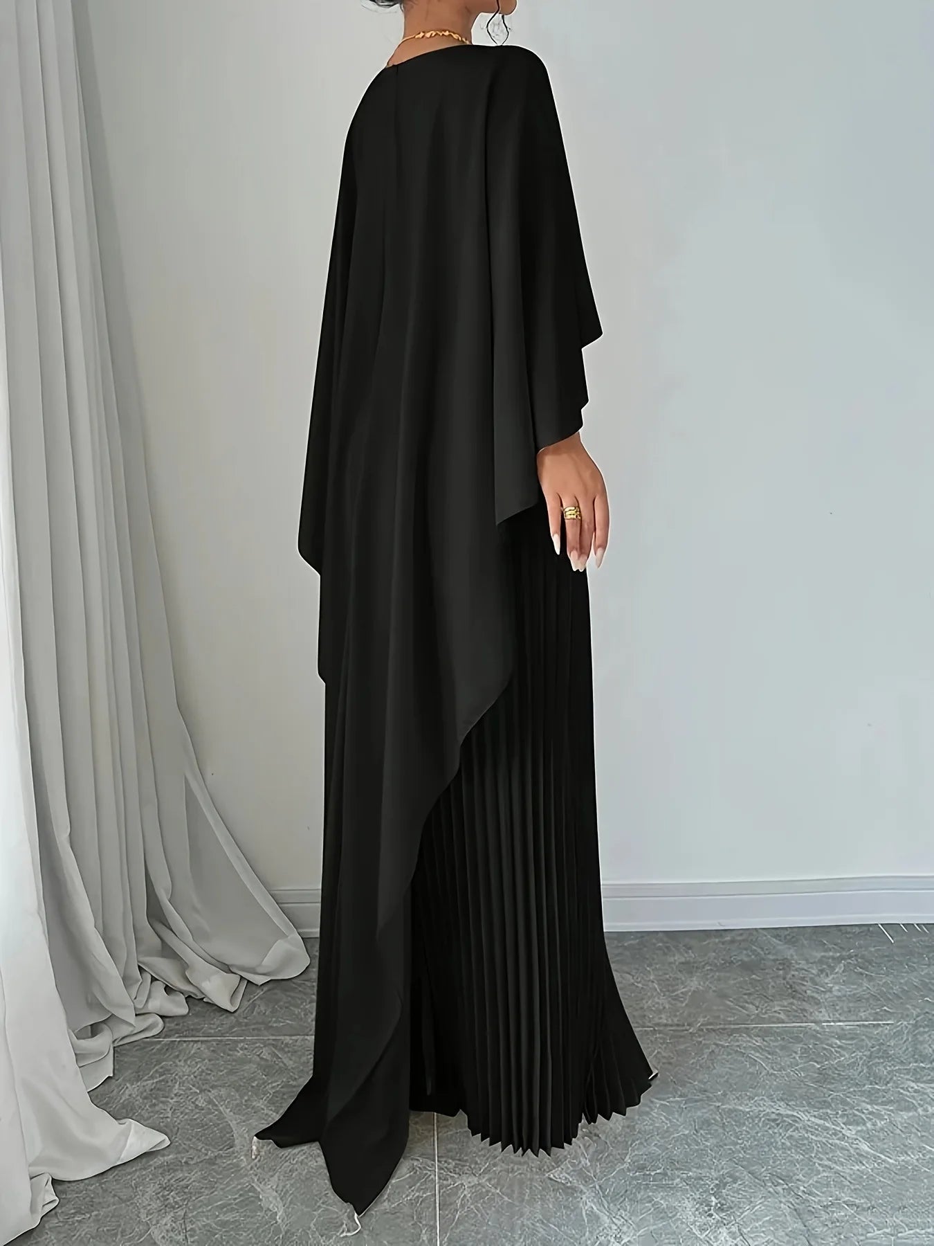 2025 New Women's Spring Summer Fashion Loose Bat Sleeve Curling Irregular Elegant Seven Inch Sleeve Long Dress