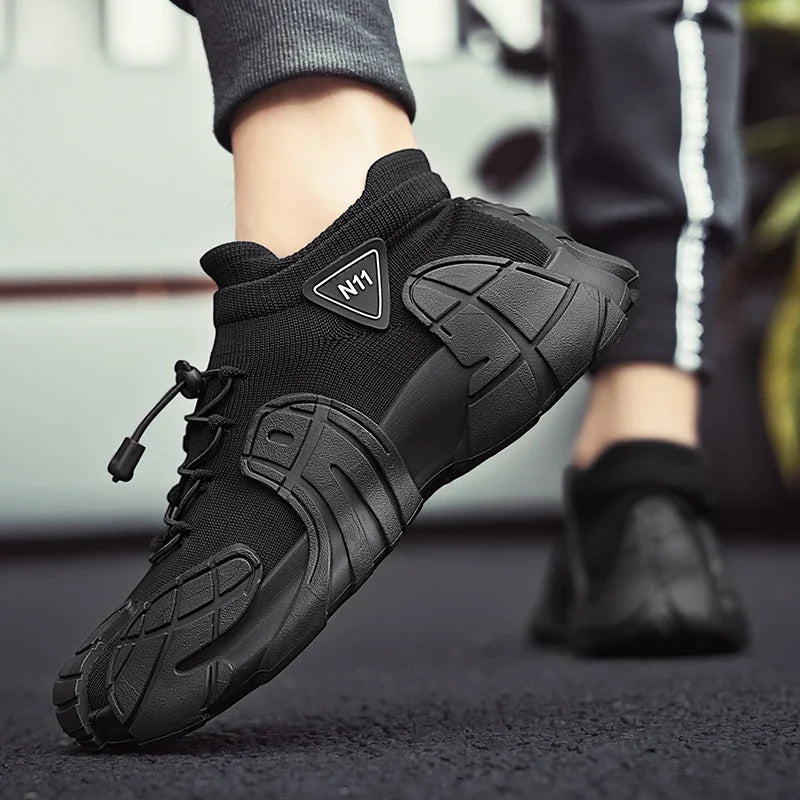Fashion Men Designer Black Sneakers High Quality Running Socks Shoes Men Casual Trainers Breathable Male Walking Jogging Shoes