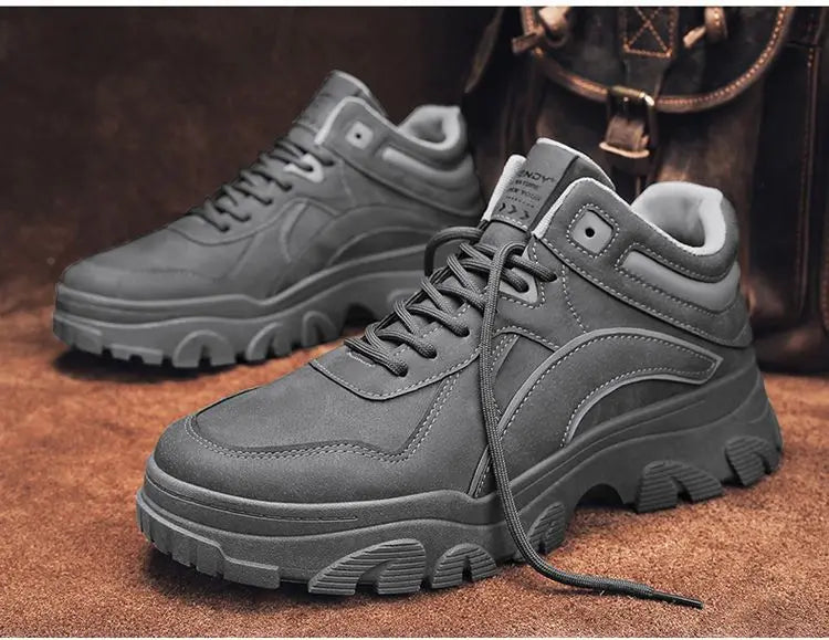 Men's Desert Boots Winter Warmth Tactical 2024 New Men's Fashion Strap Naked Boots Outdoor Platform Work Shoes Bota Masculina