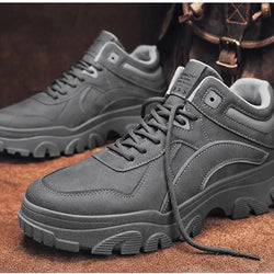 Men's Desert Boots Winter Warmth Tactical 2024 New Men's Fashion Strap Naked Boots Outdoor Platform Work Shoes Bota Masculina